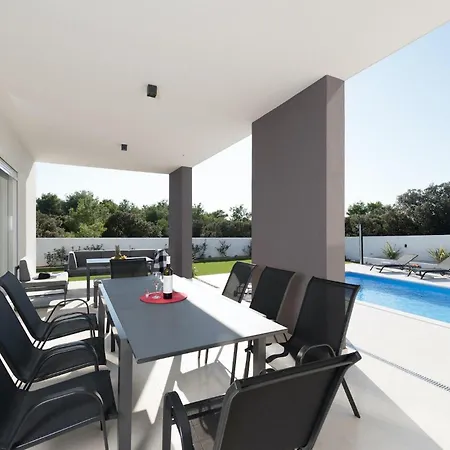 Pollux Holiday home