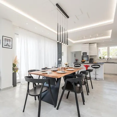 Holiday home Pollux